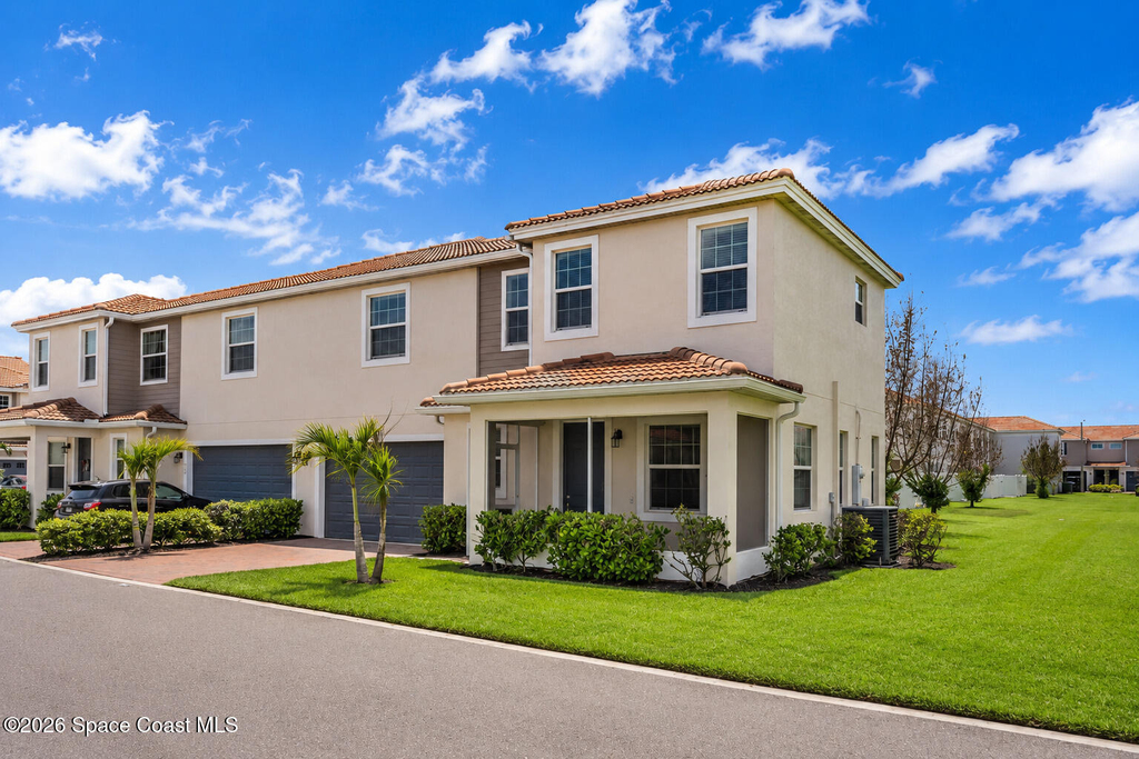 1800 Noel Place - Photo 0