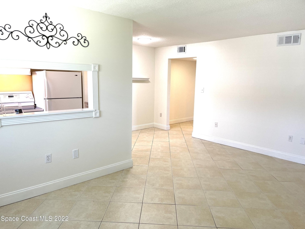 5600 N Banana River Boulevard - Photo 4