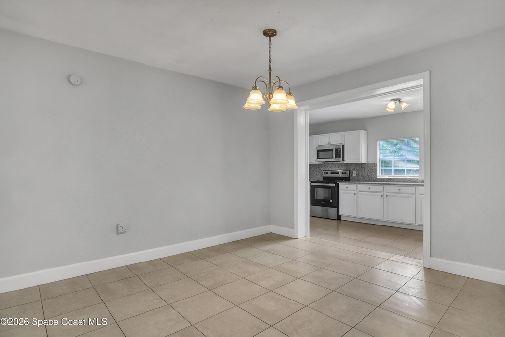 807 Hillsdale Drive - Photo 7