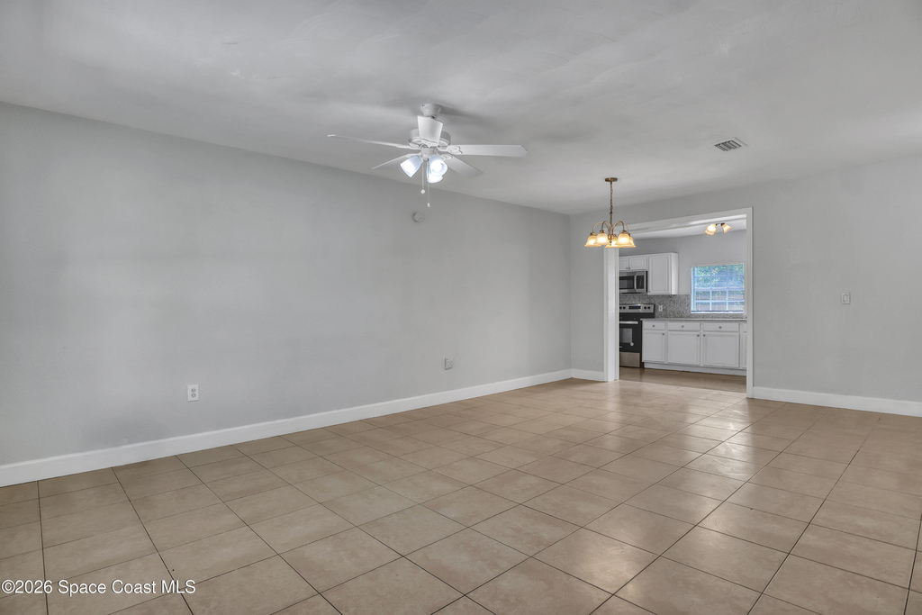807 Hillsdale Drive - Photo 4