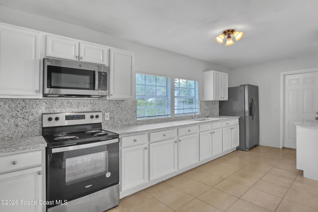 807 Hillsdale Drive - Photo 11