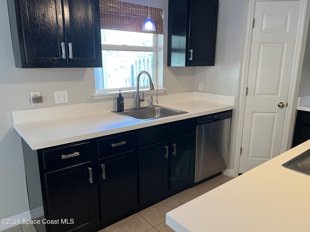 4620 Elena Way - Photo 5