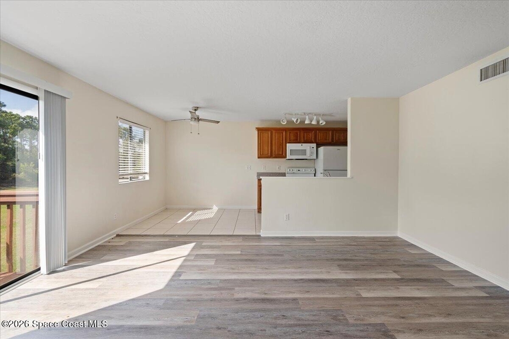 1884 Agora Circle Se - Photo 3