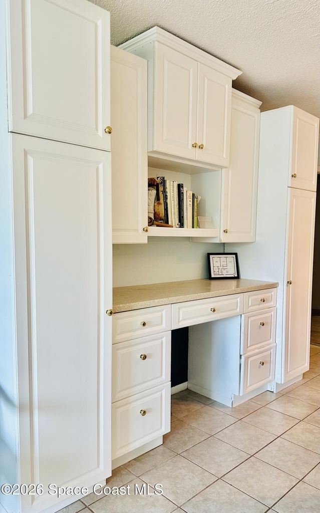 230 Columbia Drive - Photo 4