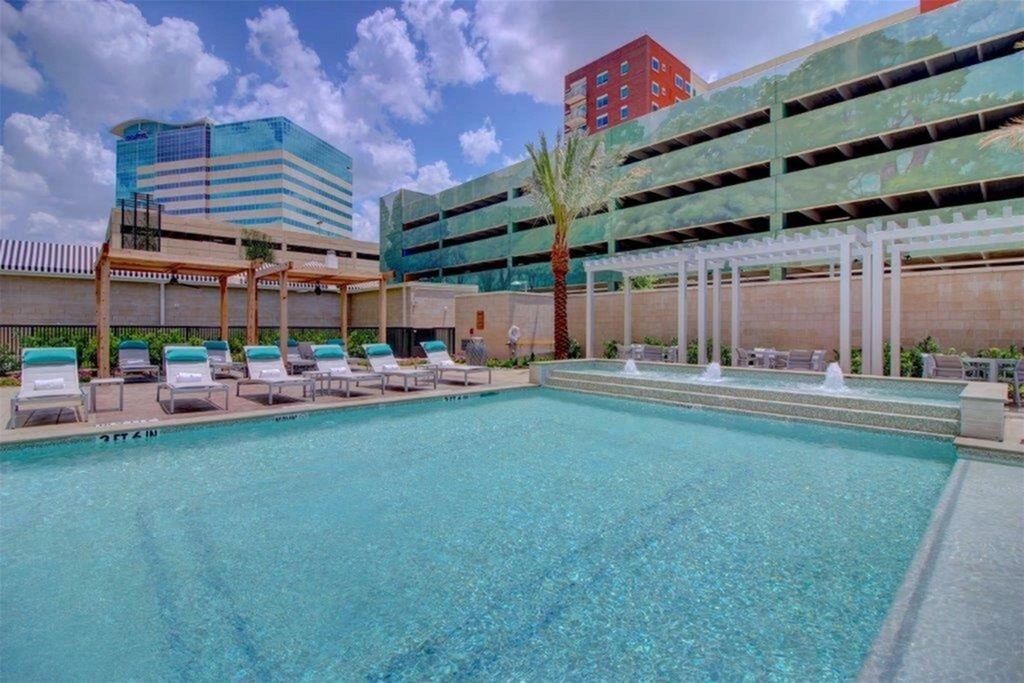 9787 Katy Freeway - Photo 18