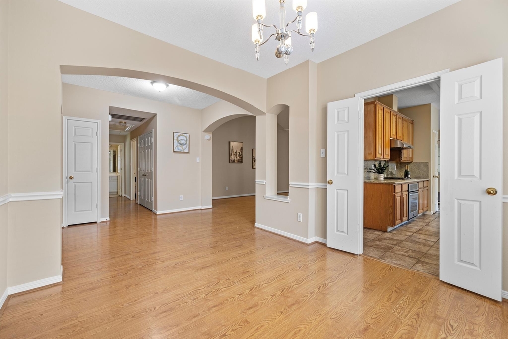 8619 Bridge Park Drive - Photo 7