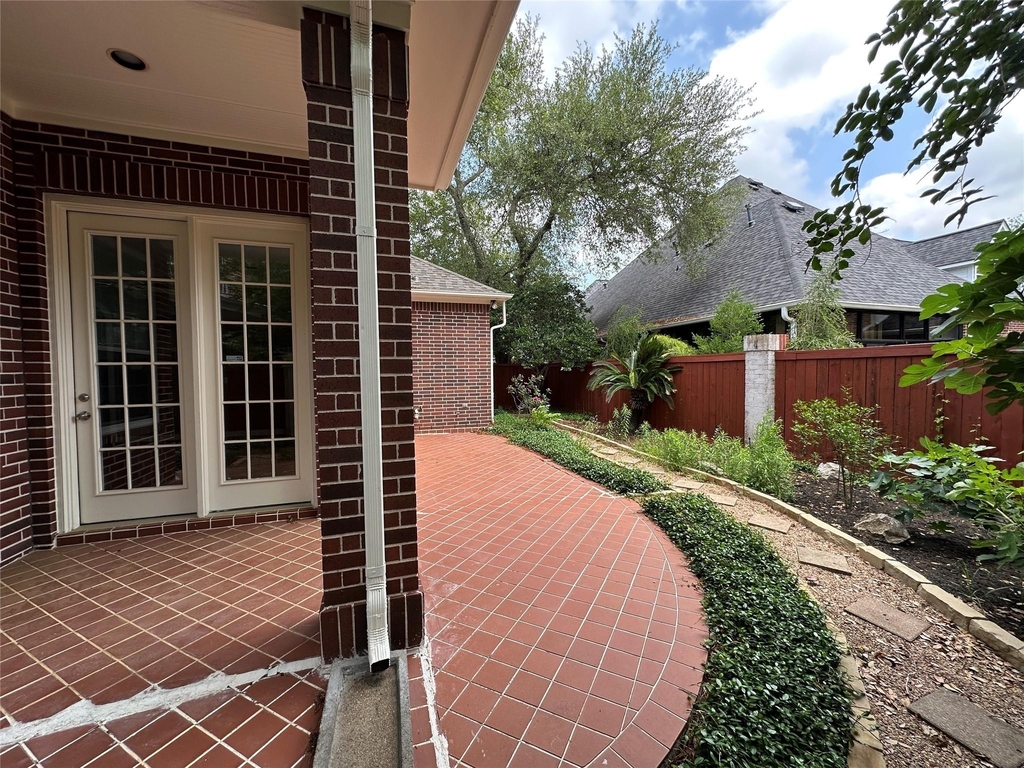 17 Ambleside Crescent Drive - Photo 26