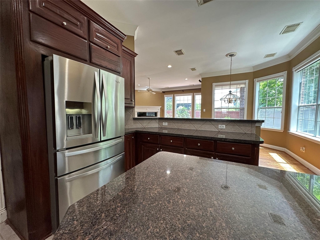 17 Ambleside Crescent Drive - Photo 6