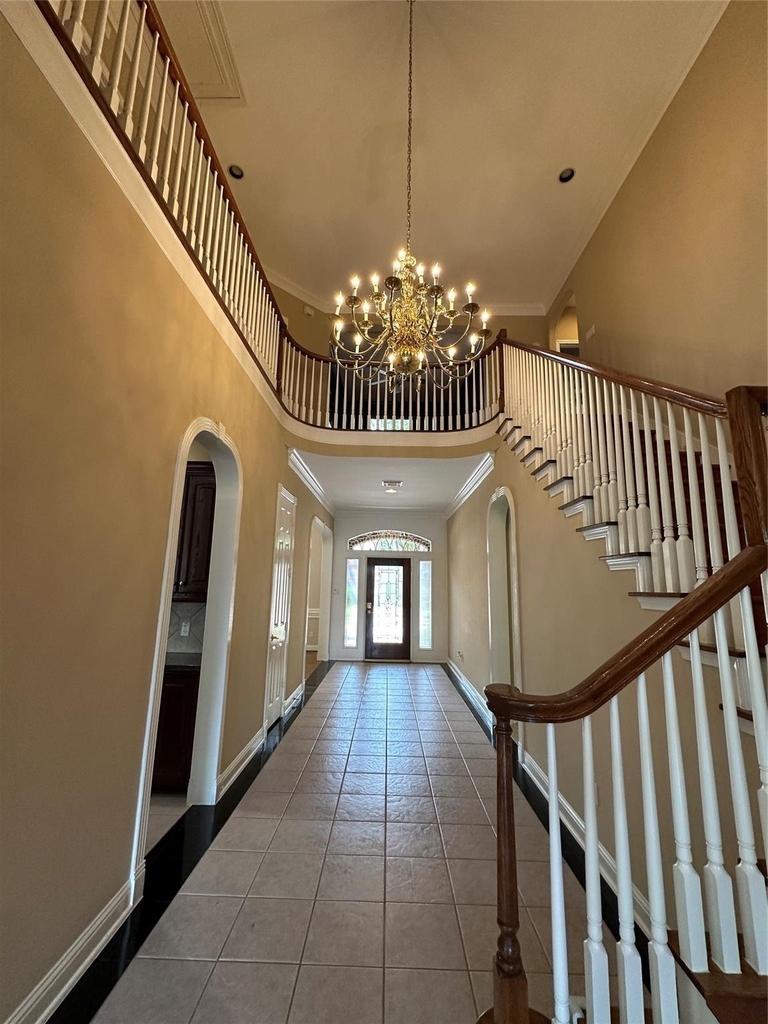 17 Ambleside Crescent Drive - Photo 4