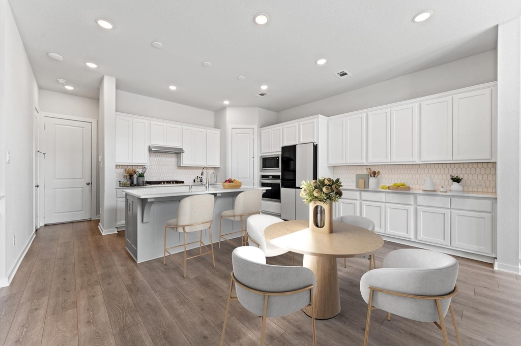 16514 Lake Austin Street - Photo 8