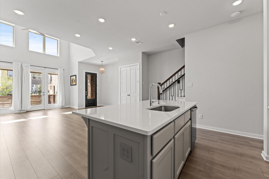 16514 Lake Austin Street - Photo 12