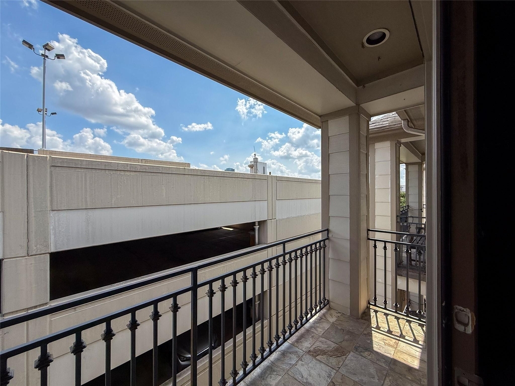 621 Hartman Street - Photo 23