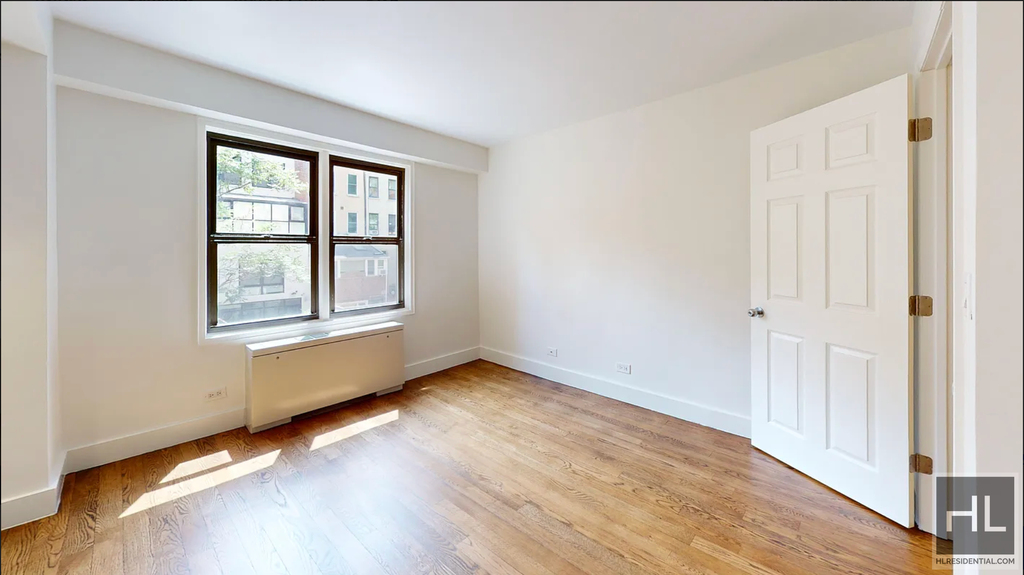 East 63 Street - Photo 10