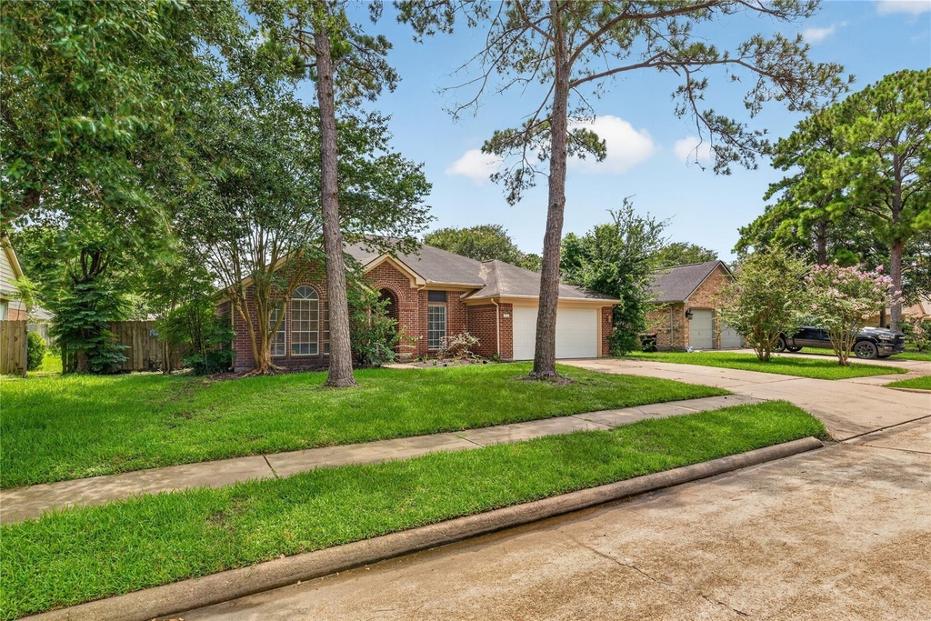 7206 Glen Rosa Drive - Photo 2