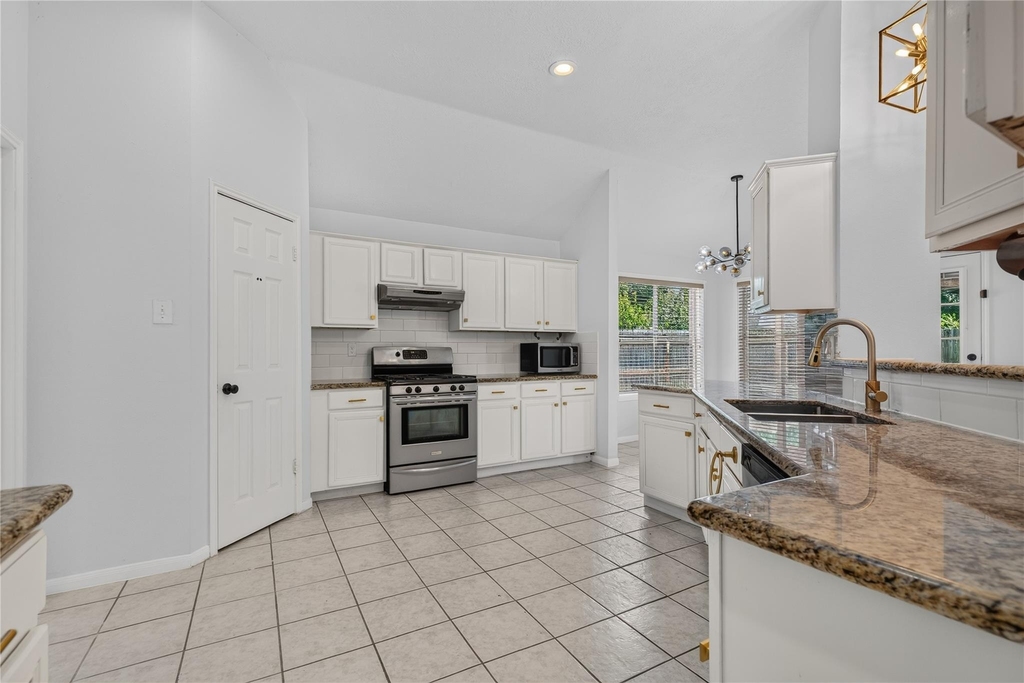 7206 Glen Rosa Drive - Photo 18