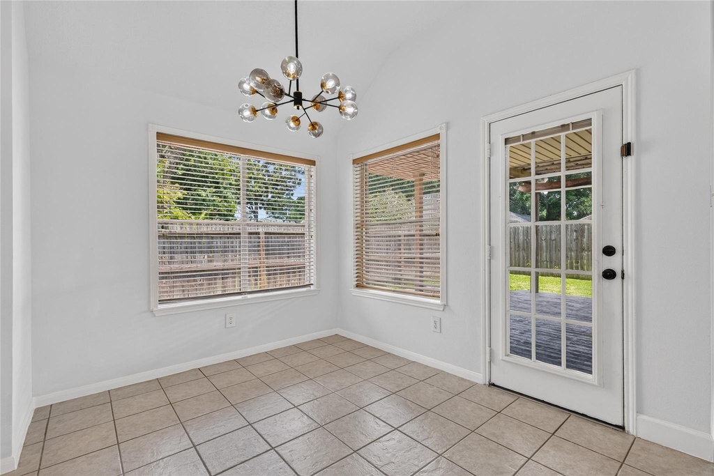 7206 Glen Rosa Drive - Photo 22