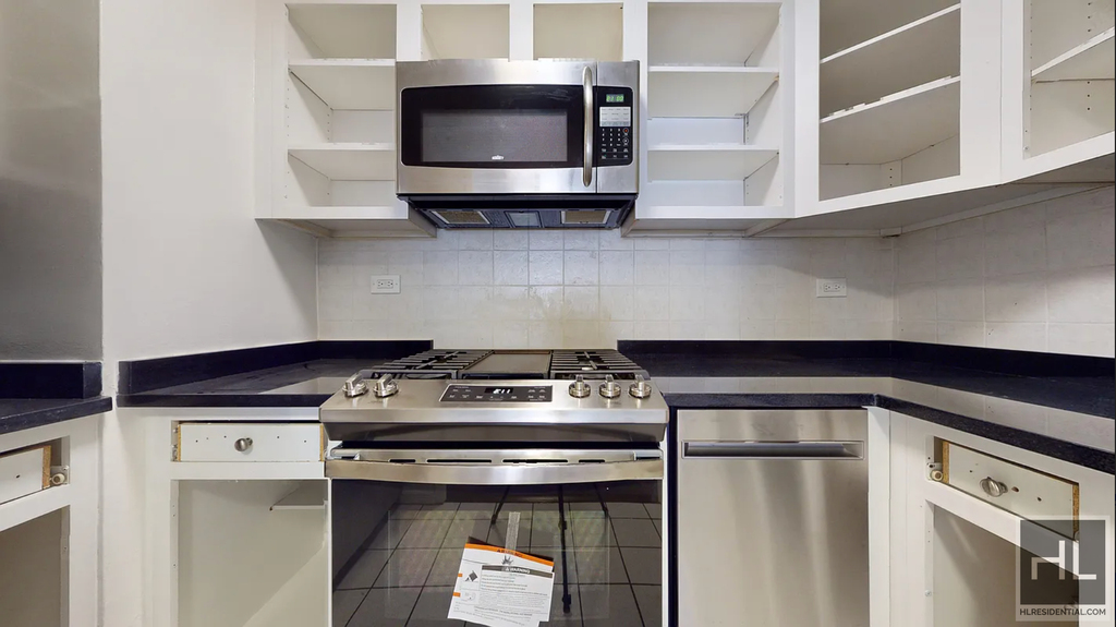 East 63 Street - Photo 7