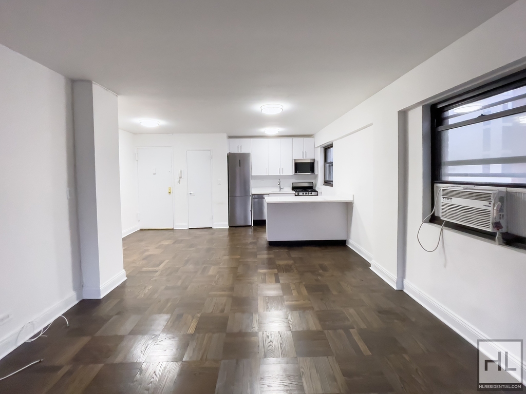 East 35 Street - Photo 1