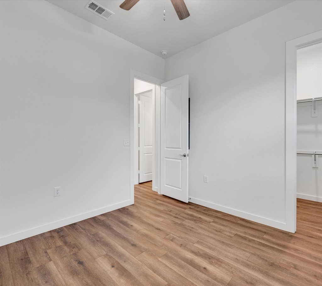 2709-803 Rockhill Road - Photo 14