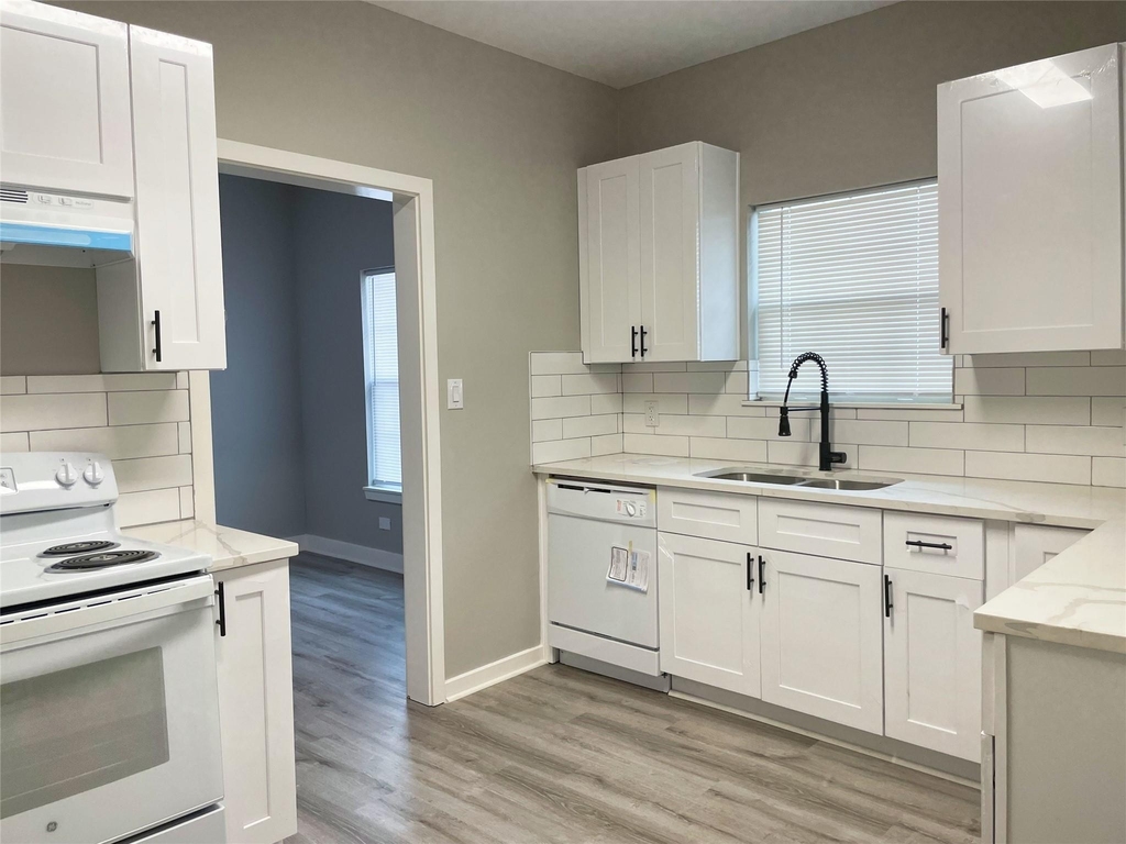 2609 3rd Street - Photo 1