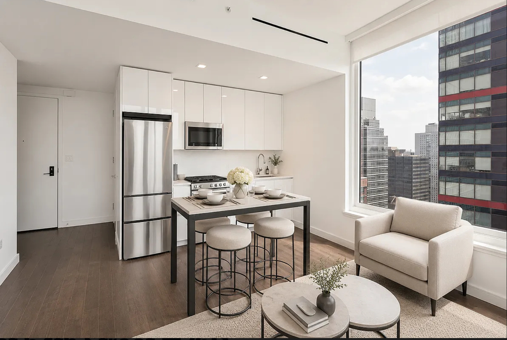 East 54th Street - Photo 4