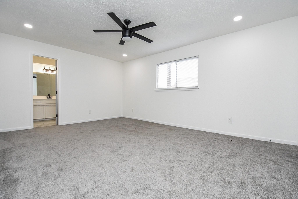 15814 Winding Moss Drive - Photo 29