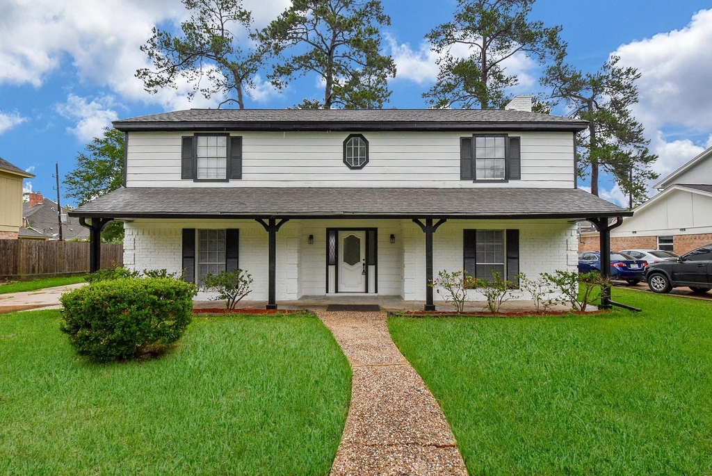 15814 Winding Moss Drive - Photo 0