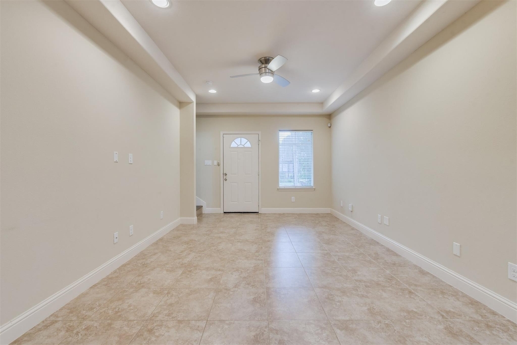 430 Pecore Street - Photo 2