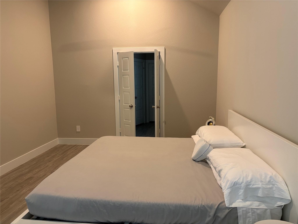 10534 Preserve Way - Photo 8