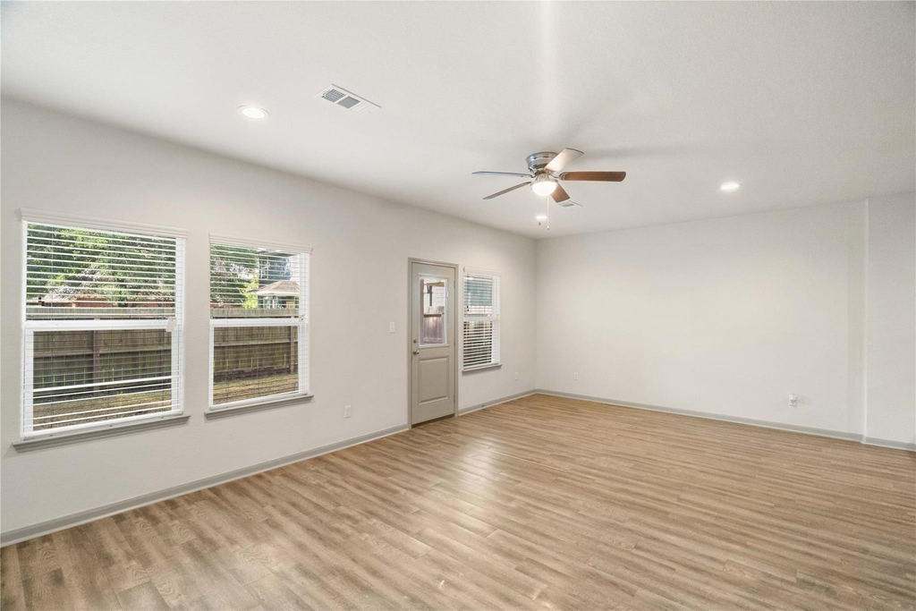 2702 Appian Way - Photo 8