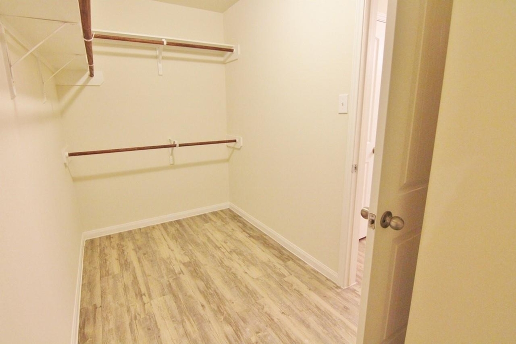 18 Leisure Shore Court - Photo 12