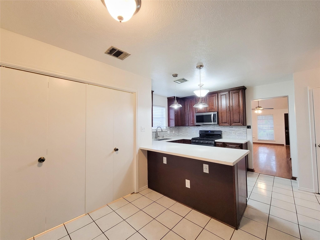 8747 Fondren Village - Photo 27