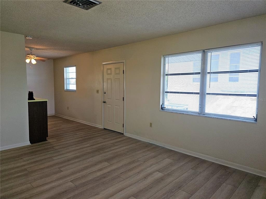 360 137th Avenue Circle - Photo 3