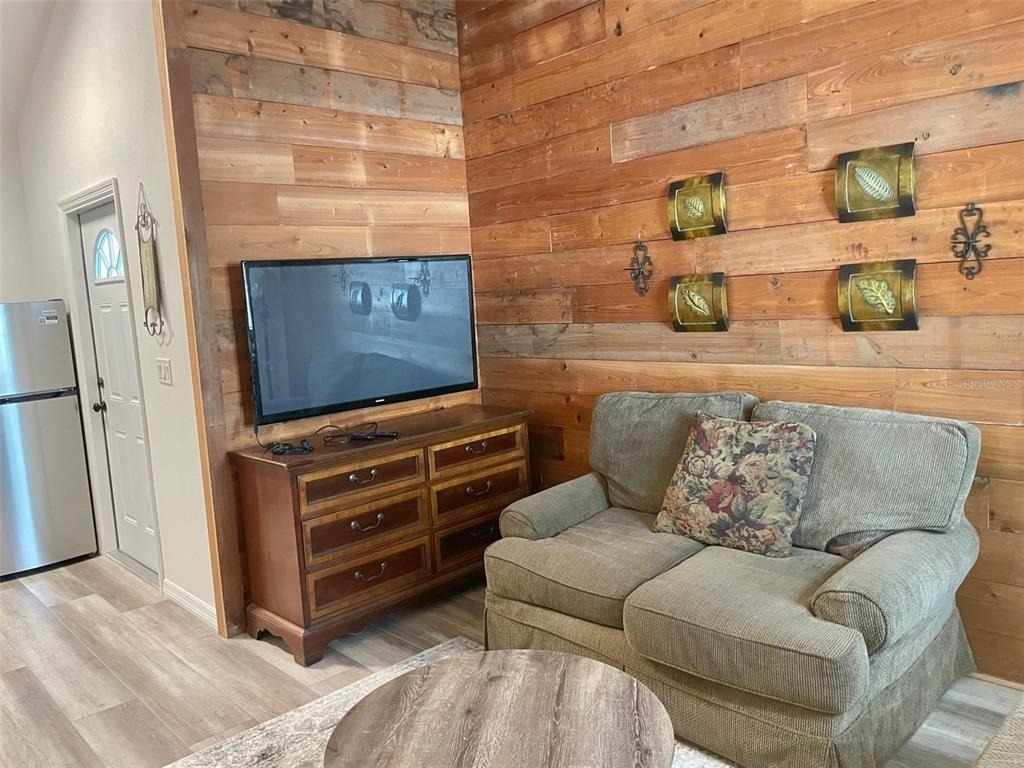 1484 Cleveland Street - Photo 12