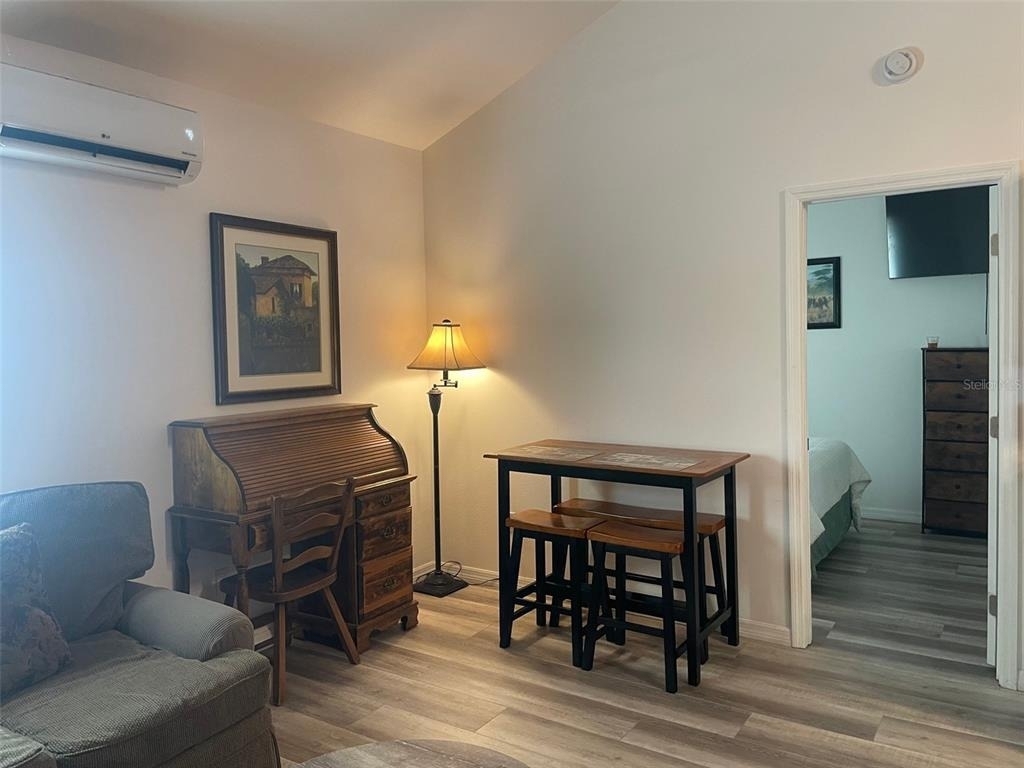 1484 Cleveland Street - Photo 3