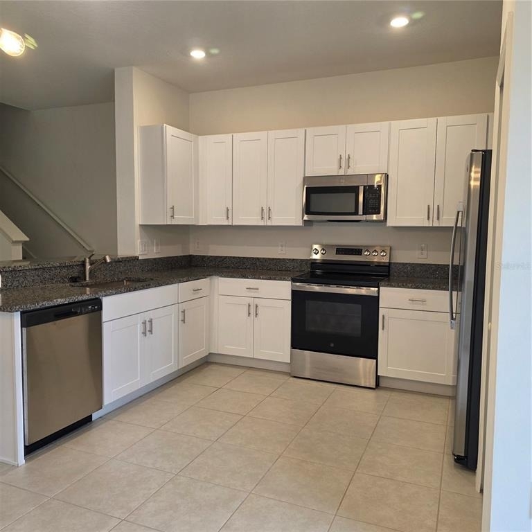 6076 Shiner Street - Photo 3