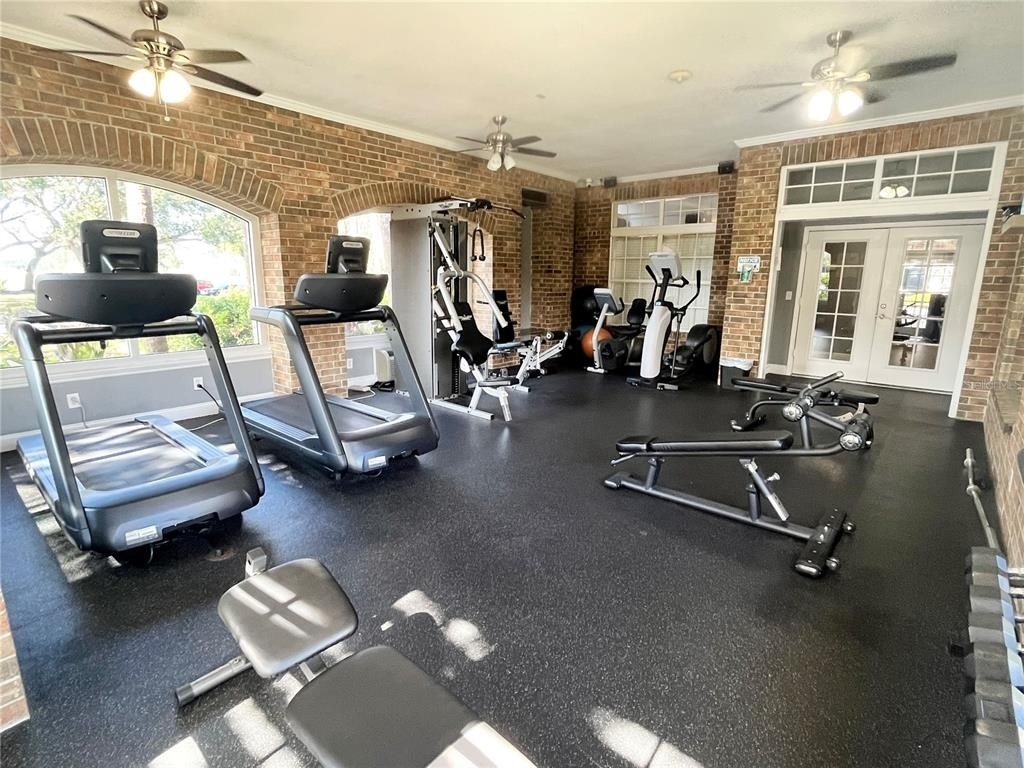 10200 Gandy Boulevard N - Photo 22