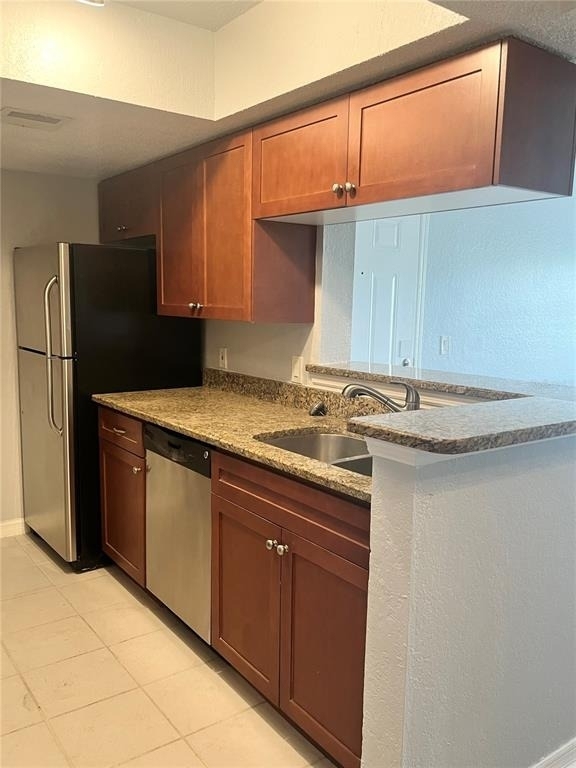 10200 Gandy Boulevard N - Photo 1