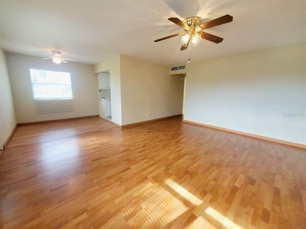 201 Bedford Trail - Photo 3