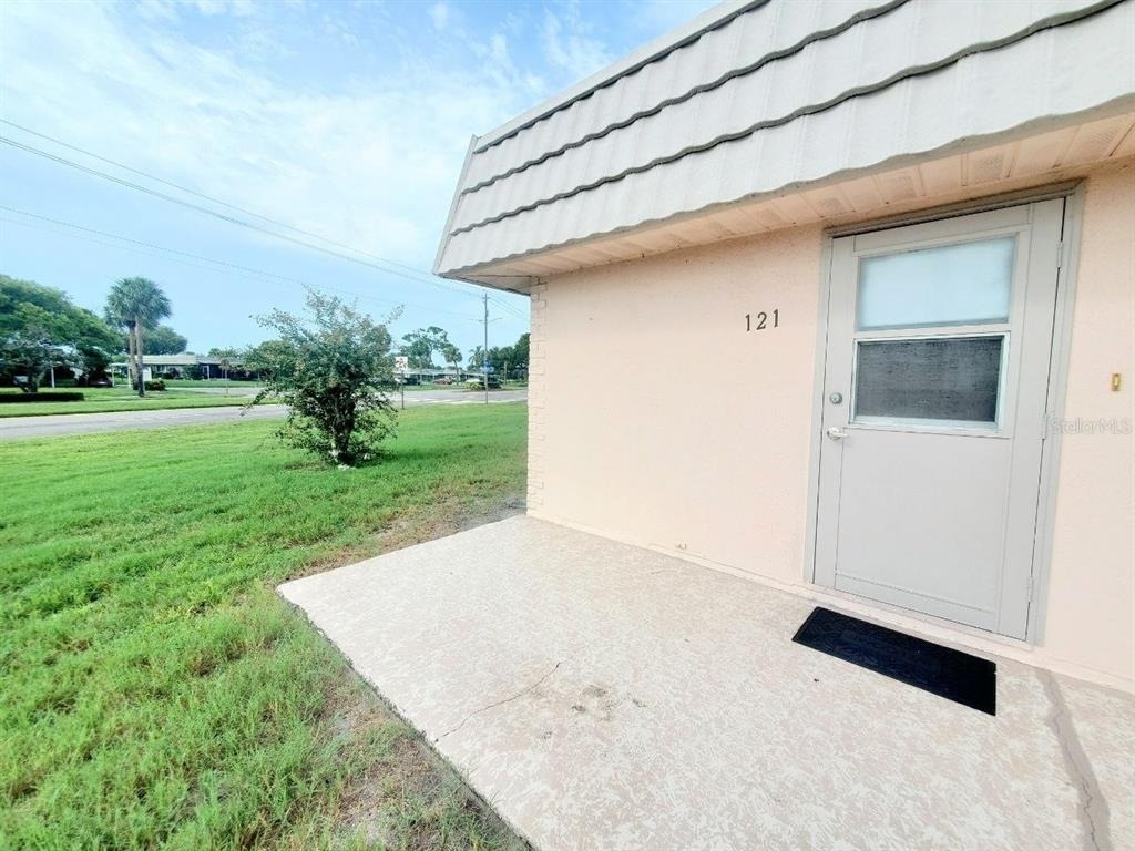 201 Bedford Trail - Photo 2