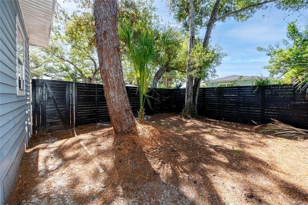 1763 Preston Street S - Photo 32
