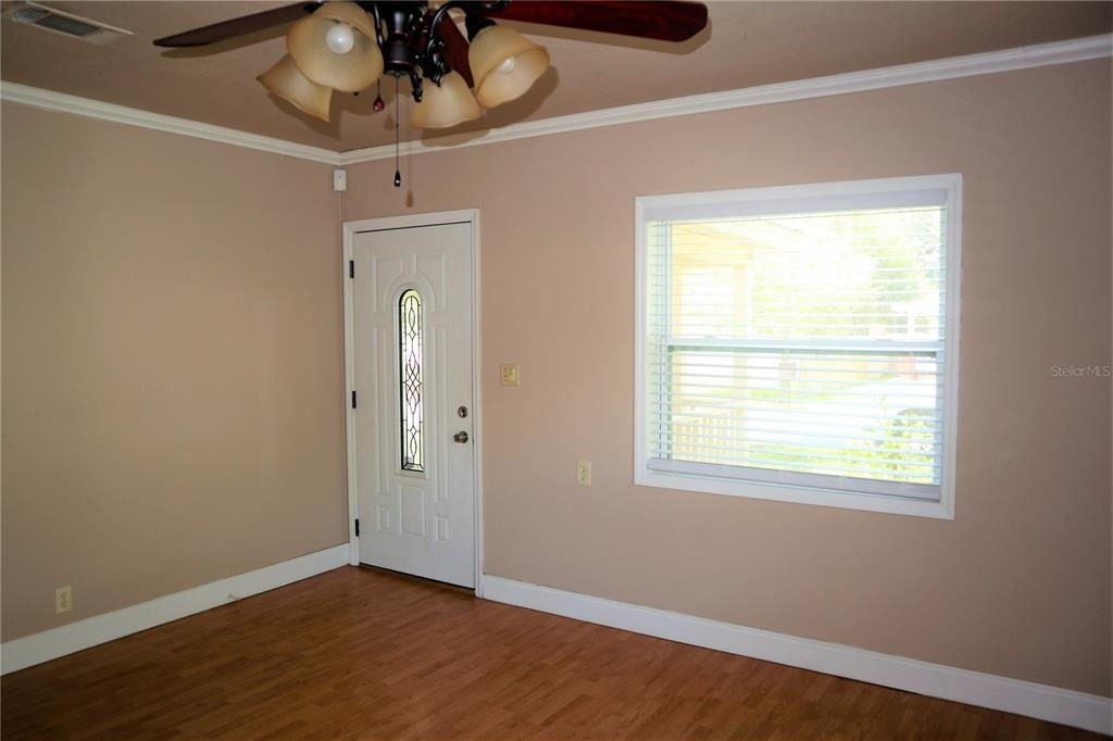 1219 E Frierson Avenue - Photo 3