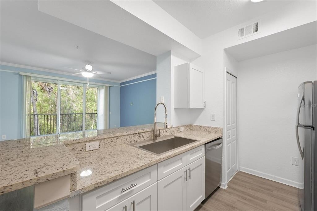 17110 Carrington Park Drive - Photo 16