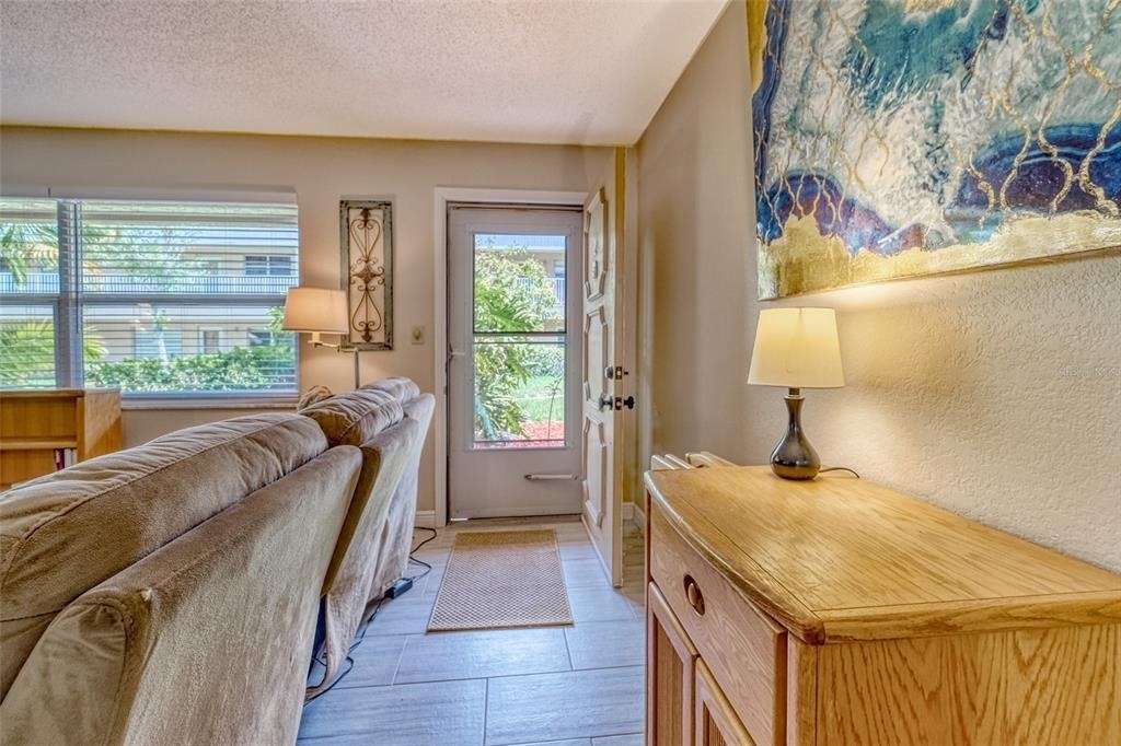 10039 62nd Avenue N - Photo 6