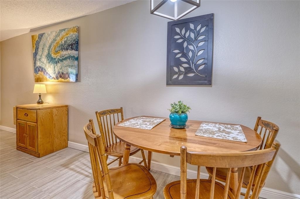 10039 62nd Avenue N - Photo 8