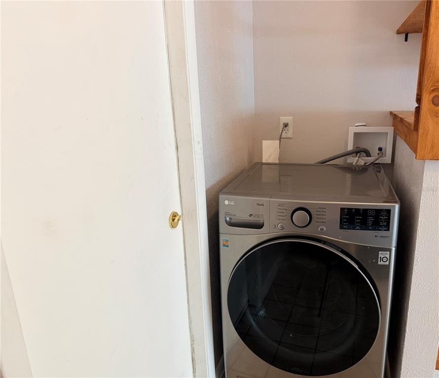 208 Flamingo Drive - Photo 4