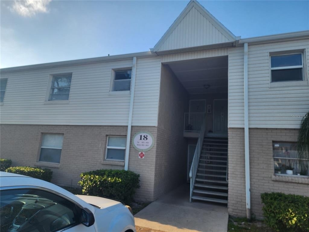 7210 N Manhattan Avenue - Photo 1