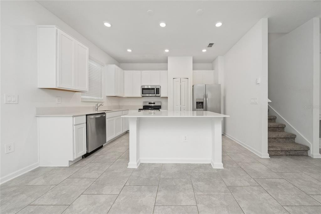 3330 Laurent Loop - Photo 4