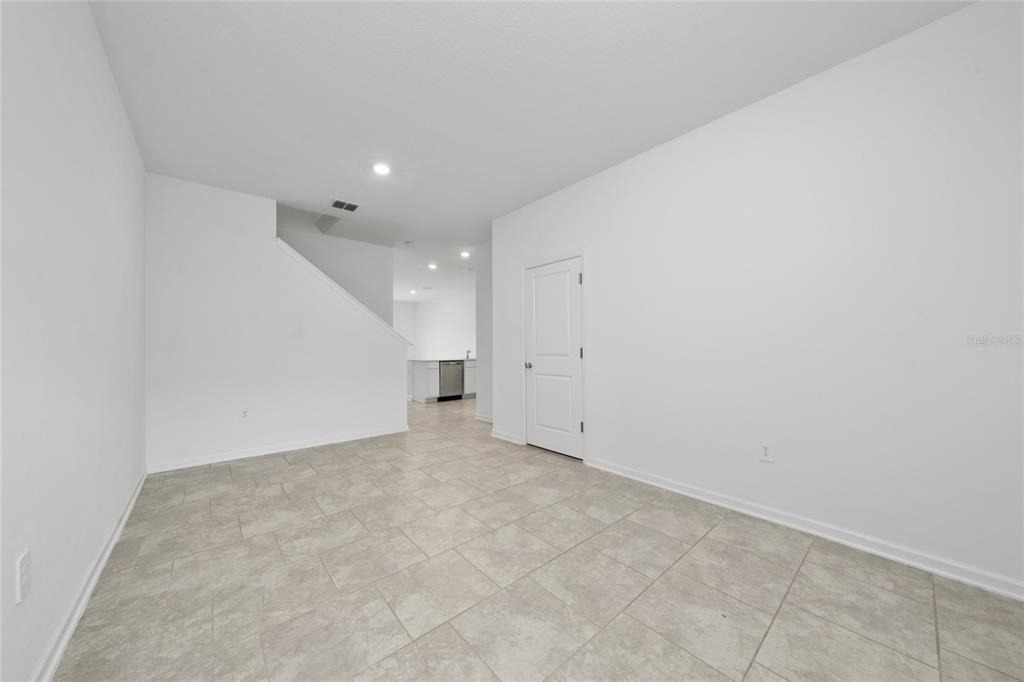 3319 Laurent Loop - Photo 9