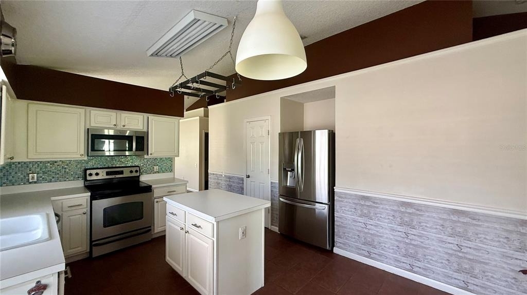 3227 Herons Point Circle - Photo 2